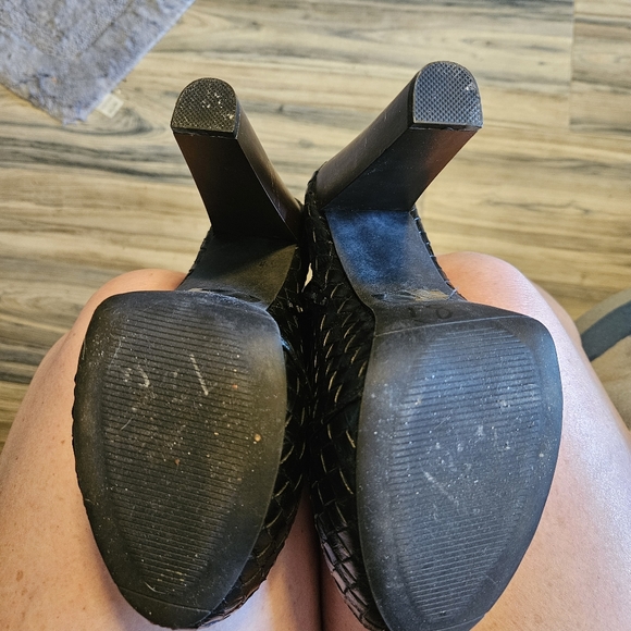 Black shoe booties size 9 - Picture 5 of 6